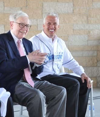 Warren Buffett (left) was a minority shareholder from 1991 to 2012, and Gary Green (right) was the managing owner from 2012 to 2024.