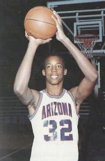 All-American Sean Elliott won several national college basketball awards and set the school's scoring record while helping lead the Wildcats to the Final Four in 1988.