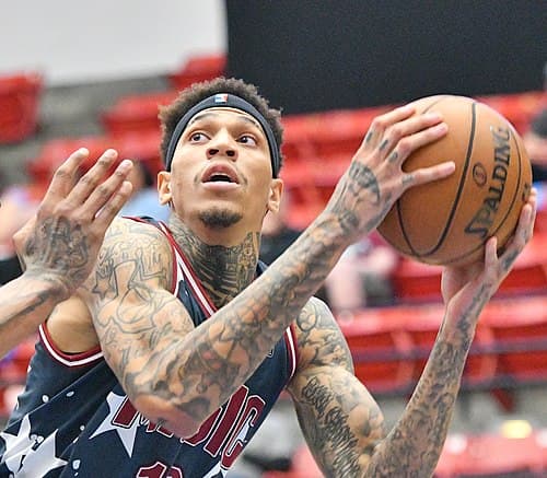 Michale Kyser playing for the Magic, 2020.