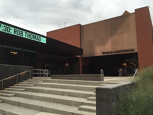 At the rear of the building, adjacent to 4th Avenue North, is an outdoor entry plaza leading to the building's main entrance and Cafe Lula. Constructed in 1994, this part of the property was renovated and expanded in 2015.