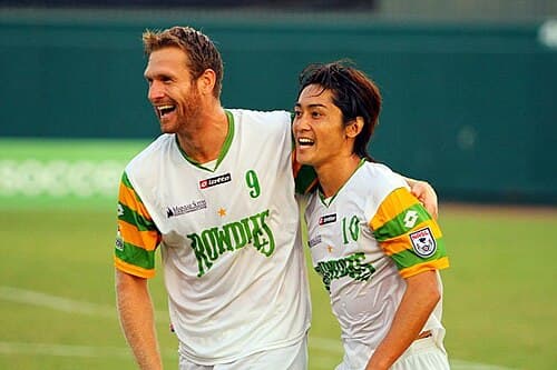 Dan Antoniuk and Tsuyoshi Yoshitake, 2012