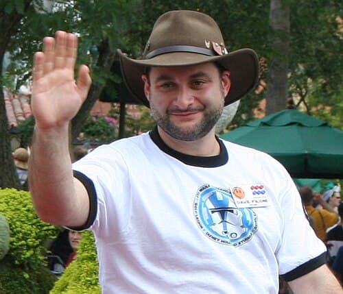 Dave Filoni served as supervising director for both The Clone Wars and seasons 1, 2, and 4 of Rebels, before being promoted to oversee the development of all future Lucasfilm Animation projects in 2016.[15]