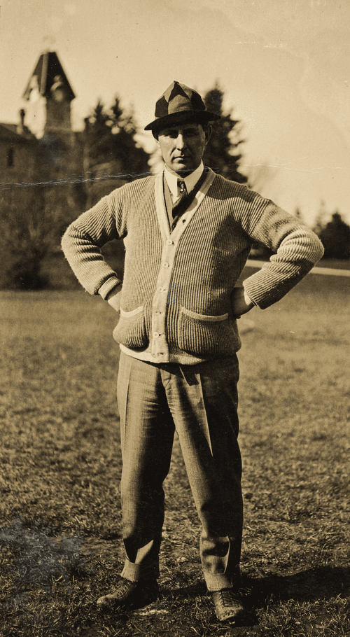 Fielder Jones was head coach in 1910.