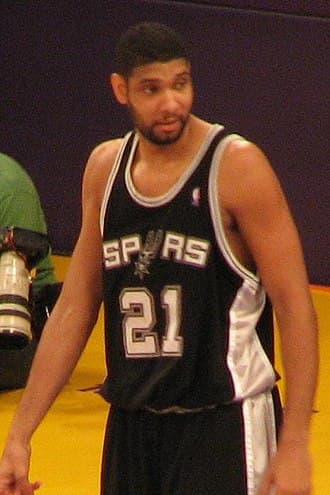 File:Tim_duncan_zz.jpg