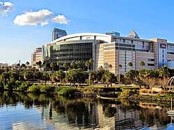 File:Amalie_Arena.jpg