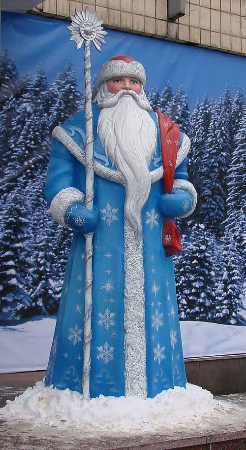 Ded Moroz sculpture