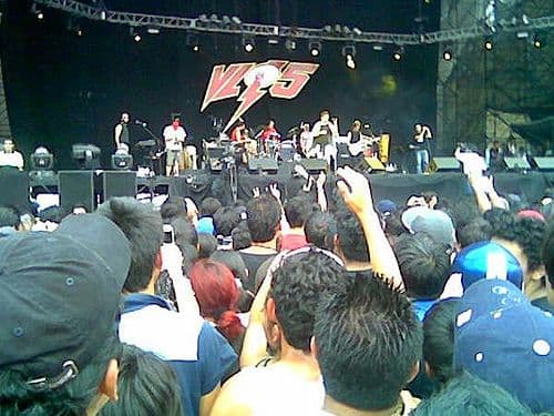 Vicentico performing on Vive Latino 2005