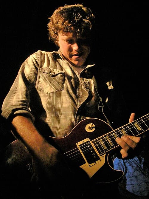 Isbell performing with the Drive-By Truckers in Auburn, Alabama, in 2005